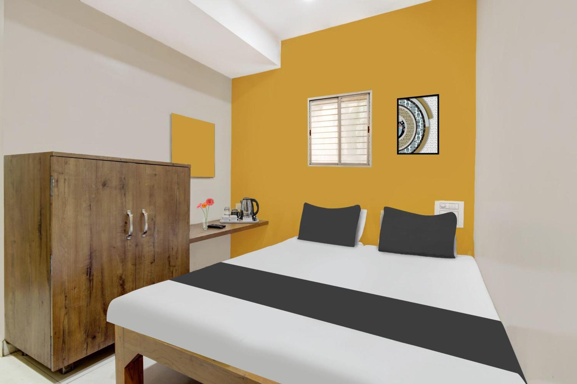 Spot On Shree Ram Residency Hotell Hubballi Exteriör bild