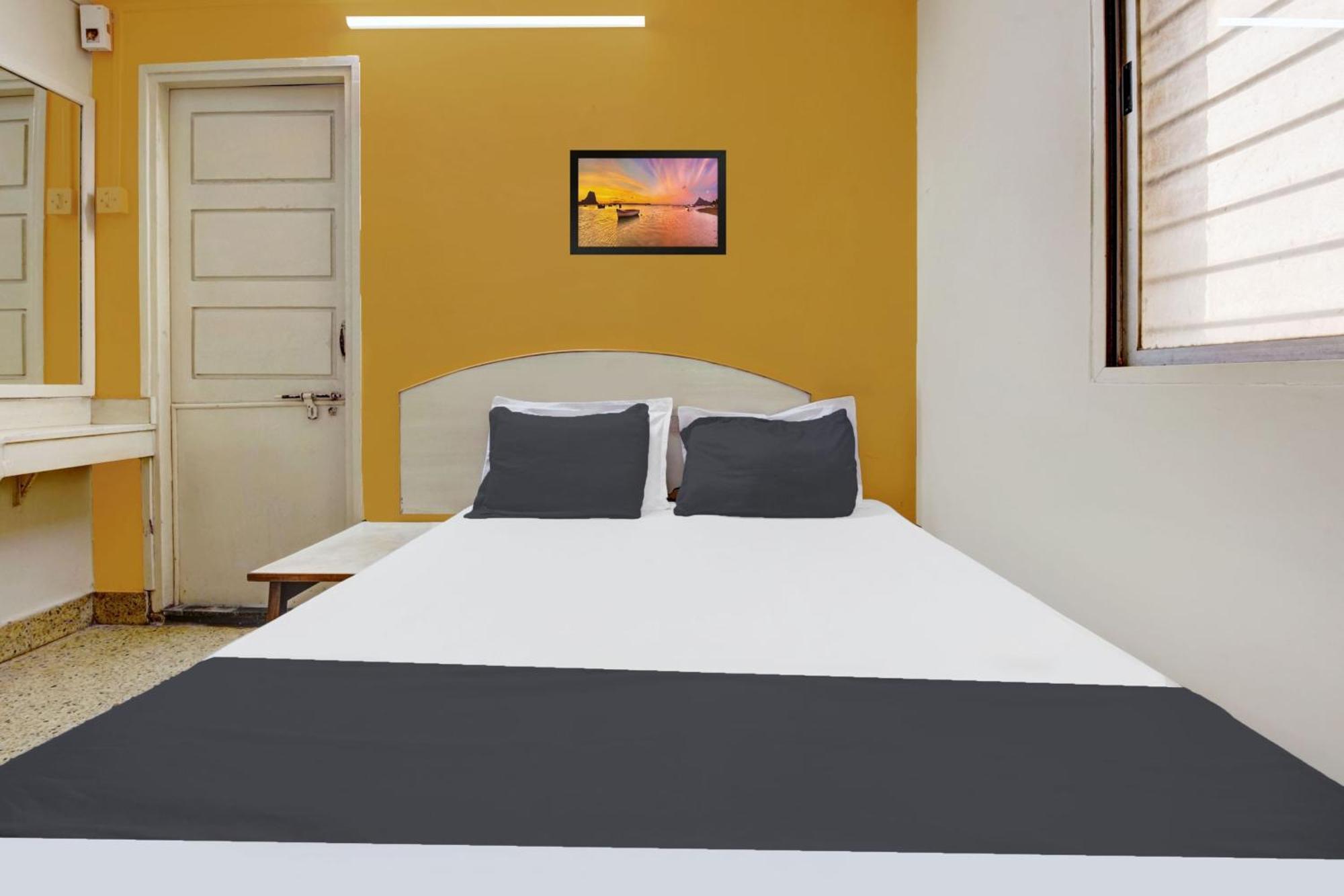 Spot On Shree Ram Residency Hotell Hubballi Exteriör bild